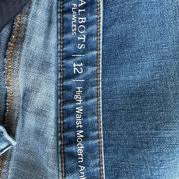 Size 12 high waist modern ankle Talbots women’s jeans - Picture 7 of 7